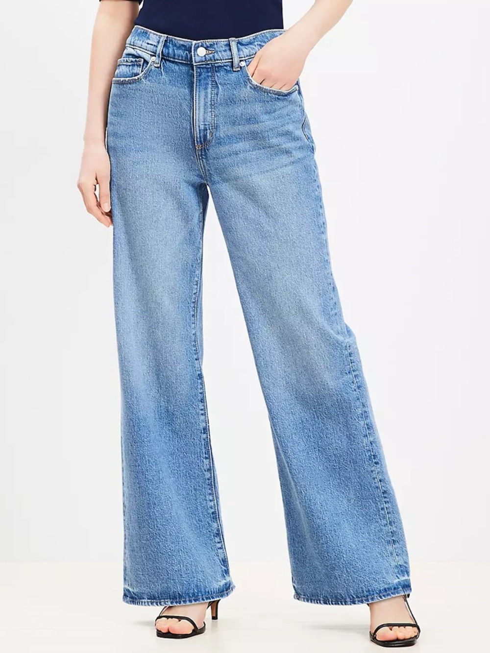 LOFT The Wide Leg High Waist Jeans Size 25/0